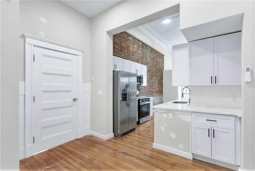 72 Kendrick Avenue Woonsocket, RI 02895 - Photo 11 of 23