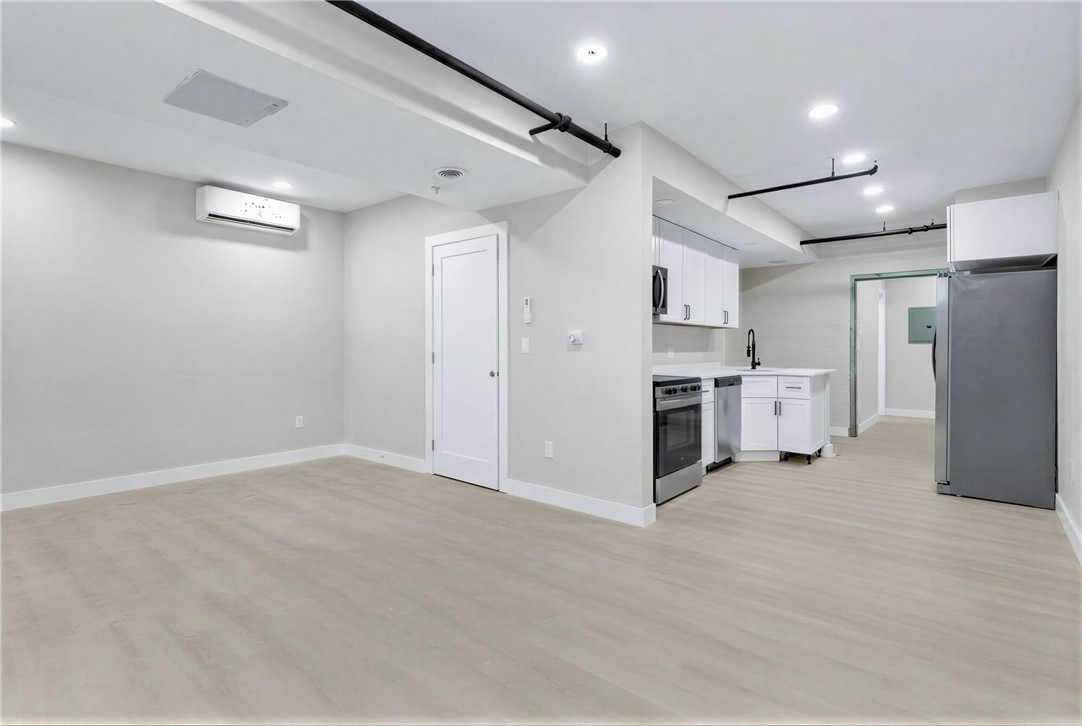 72 Kendrick Avenue Woonsocket, RI 02895 - Photo 18 of 23