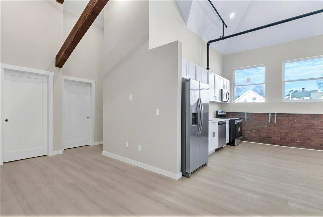 72 Kendrick Avenue Woonsocket, RI 02895 - Photo 3 of 23