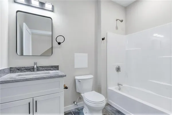 $1,600 | 72 Kendrick Avenue, Woonsocket, RI 02895