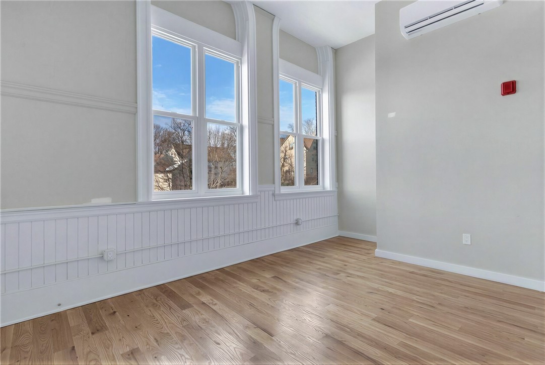 72 Kendrick Avenue Woonsocket, RI 02895 - Photo 8 of 23