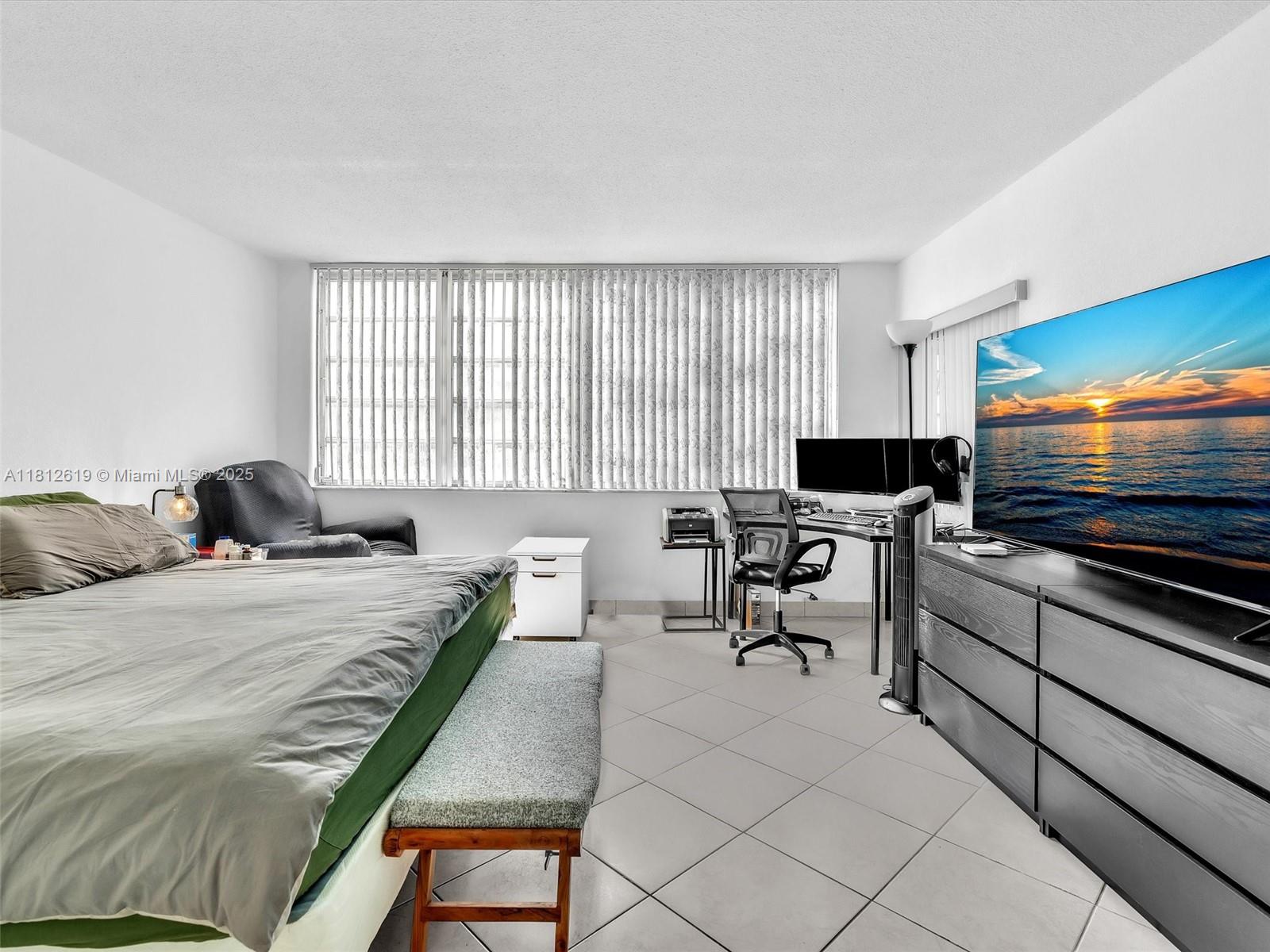 1770 Northeast 191st Street, Unit 1161 Miami, FL 33179 - Photo 28 of 46