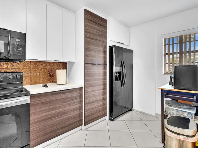 $2,375 | 1770 Northeast 191st Street, Unit 1161, Miami, FL 33179