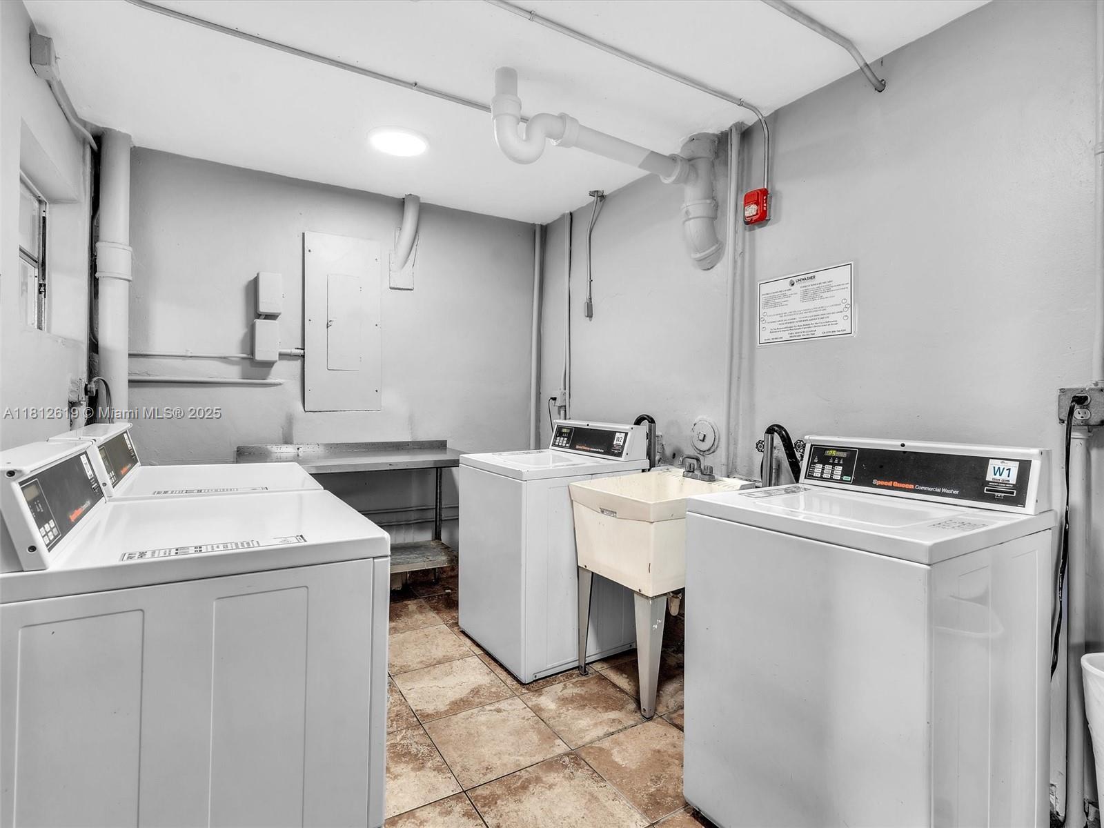 1770 Northeast 191st Street, Unit 1161 Miami, FL 33179 - Photo 31 of 46