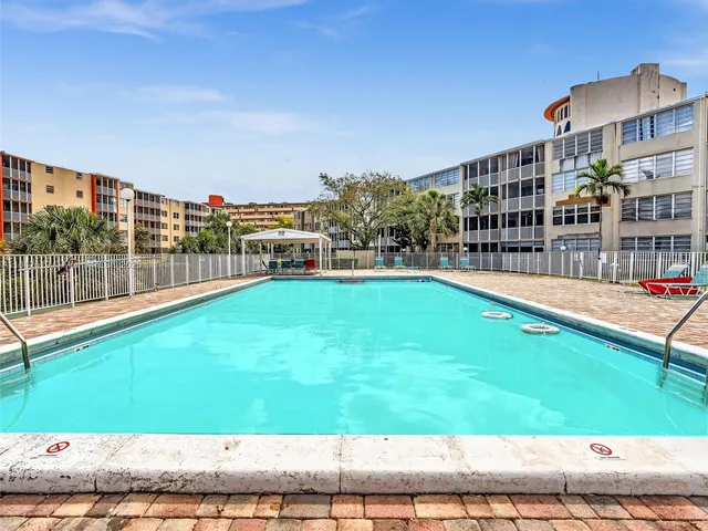 $2,375 | 1770 Northeast 191st Street, Unit 1161, Miami, FL 33179