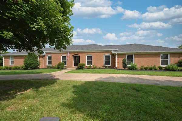 $1,029,900 | 200 Rising Sun Terrace, Old Hickory, TN 37138