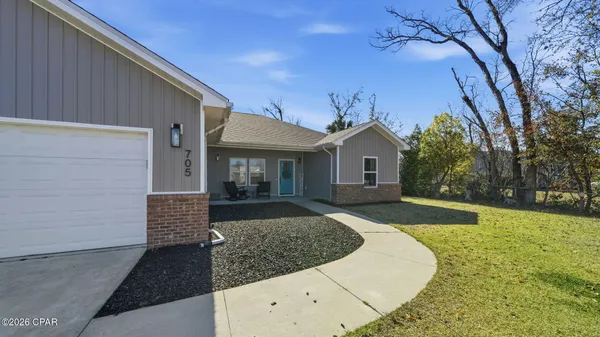 $380,000 | 705 West 8th Street, Lynn Haven, FL 32444