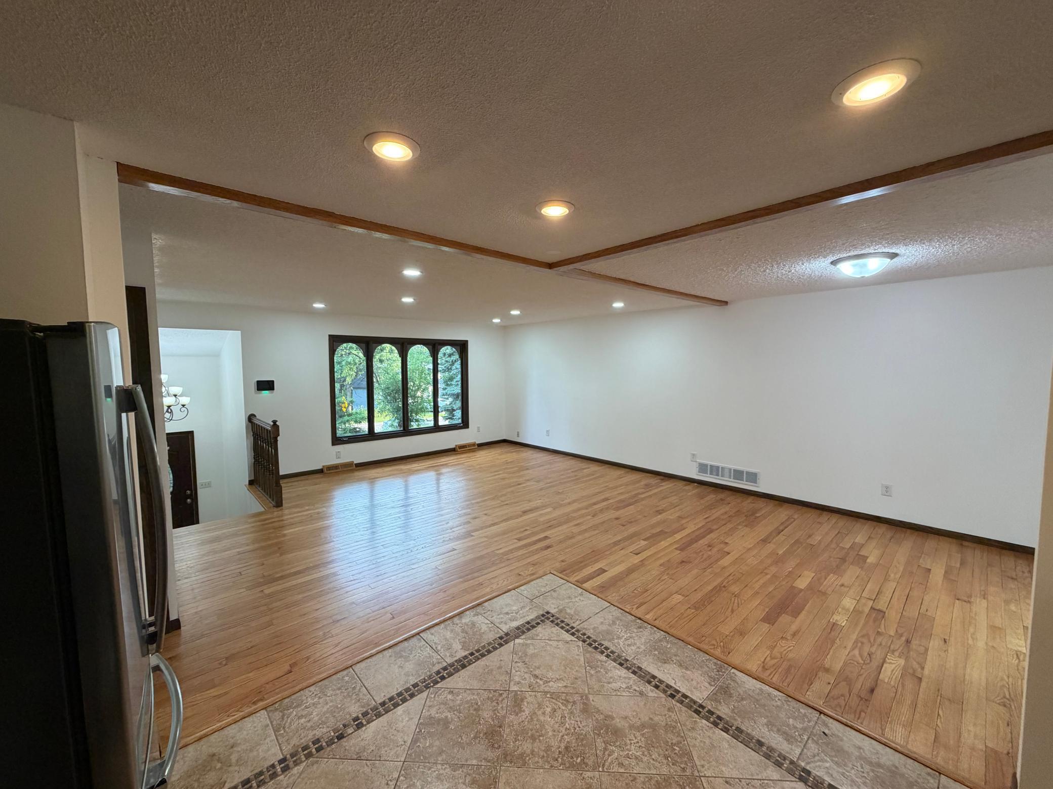 404 Cimarron Road Apple Valley, MN 55124 - Photo 10 of 24
