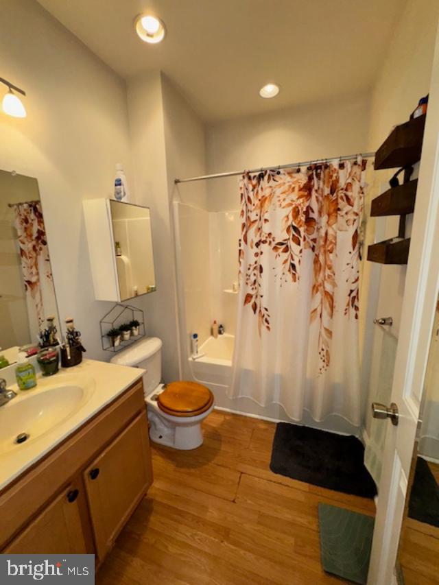 85 Valley Road, Unit 3 Phoenixville, PA 19460 - Photo 14 of 34 a bathroom with a sink and a mirror