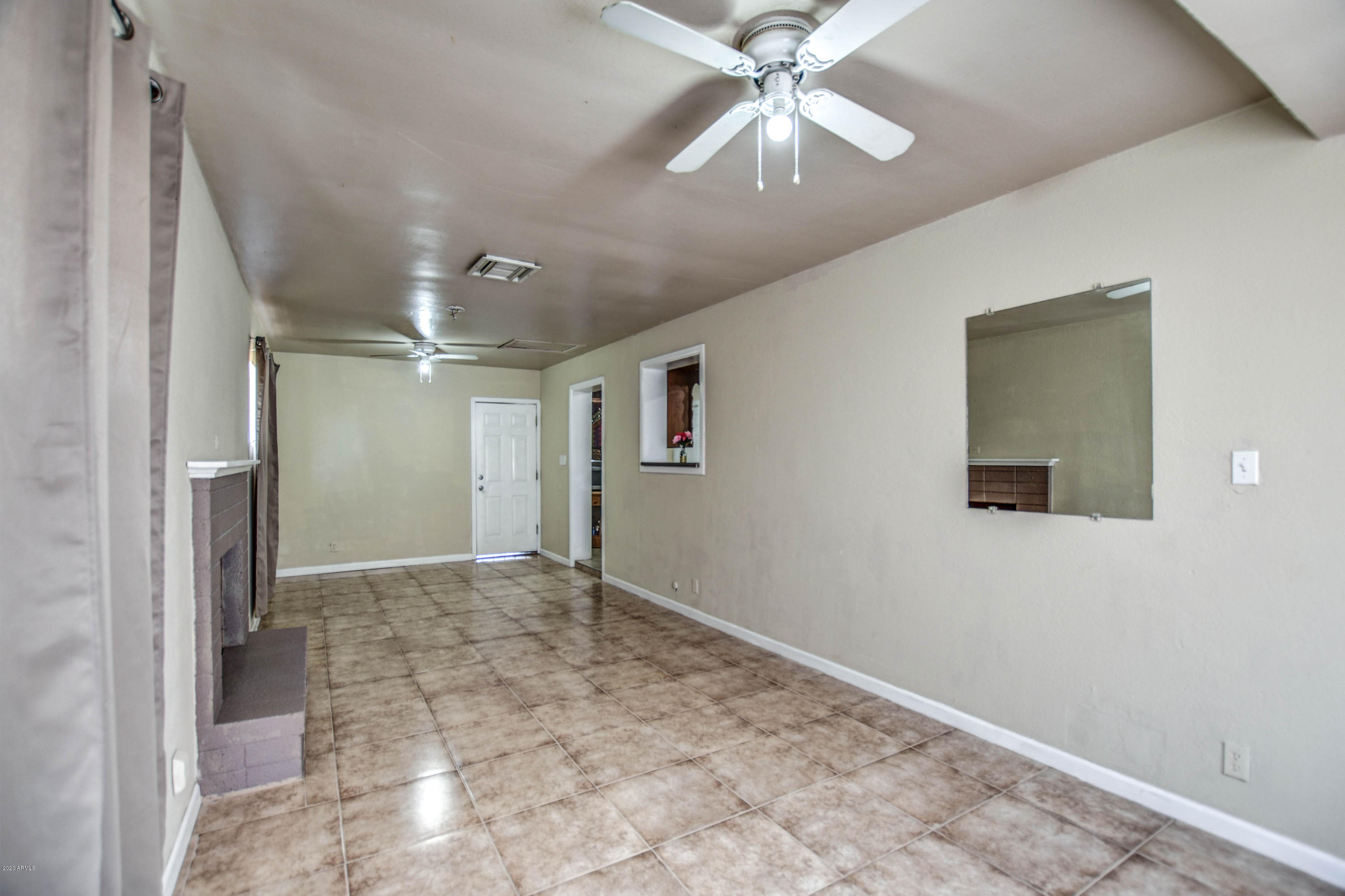 3242 West Roma Avenue Phoenix, AZ 85017 - Photo 12 of 42 FAMILY 6