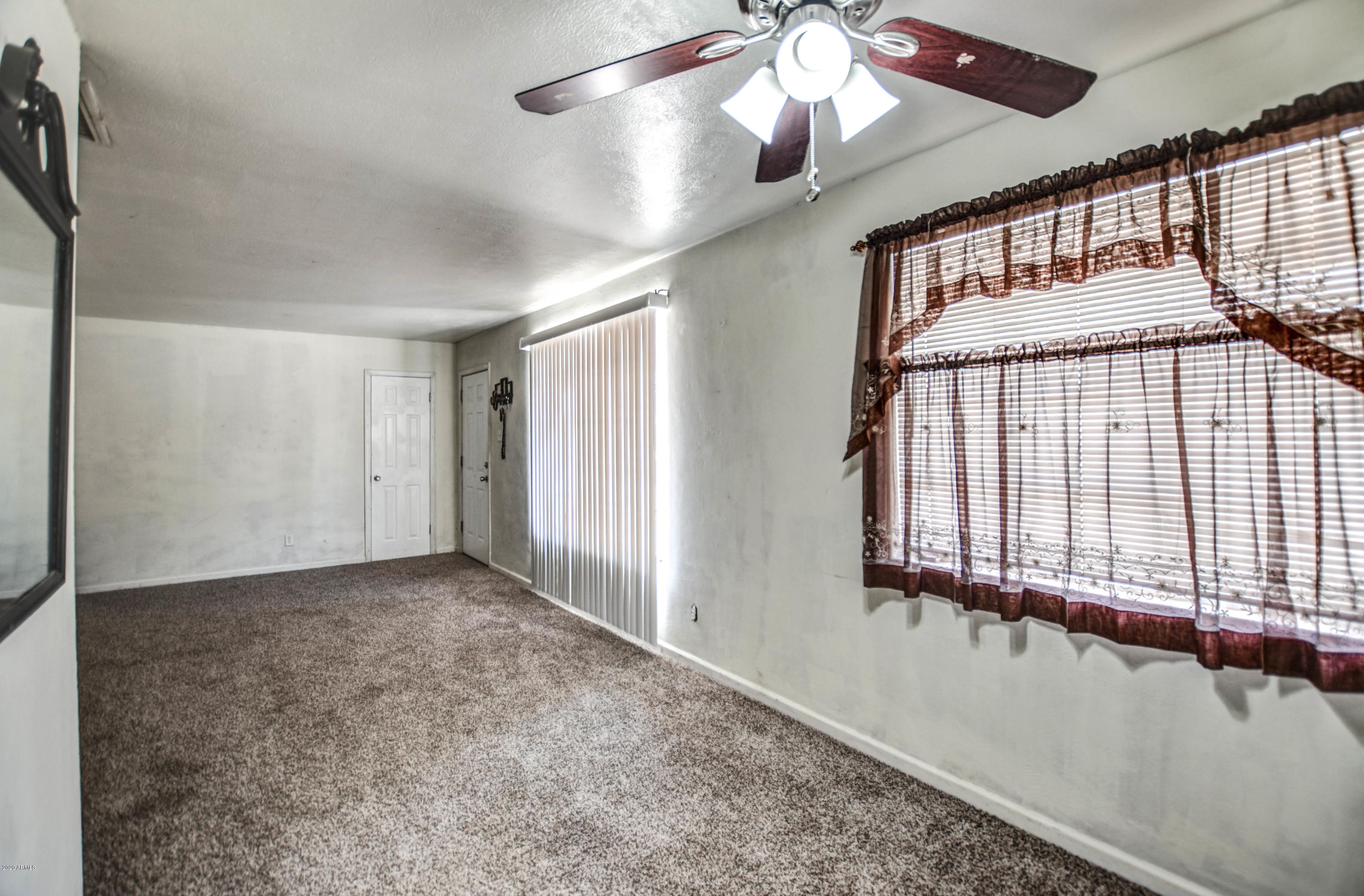 3242 West Roma Avenue Phoenix, AZ 85017 - Photo 16 of 42 DINING 4