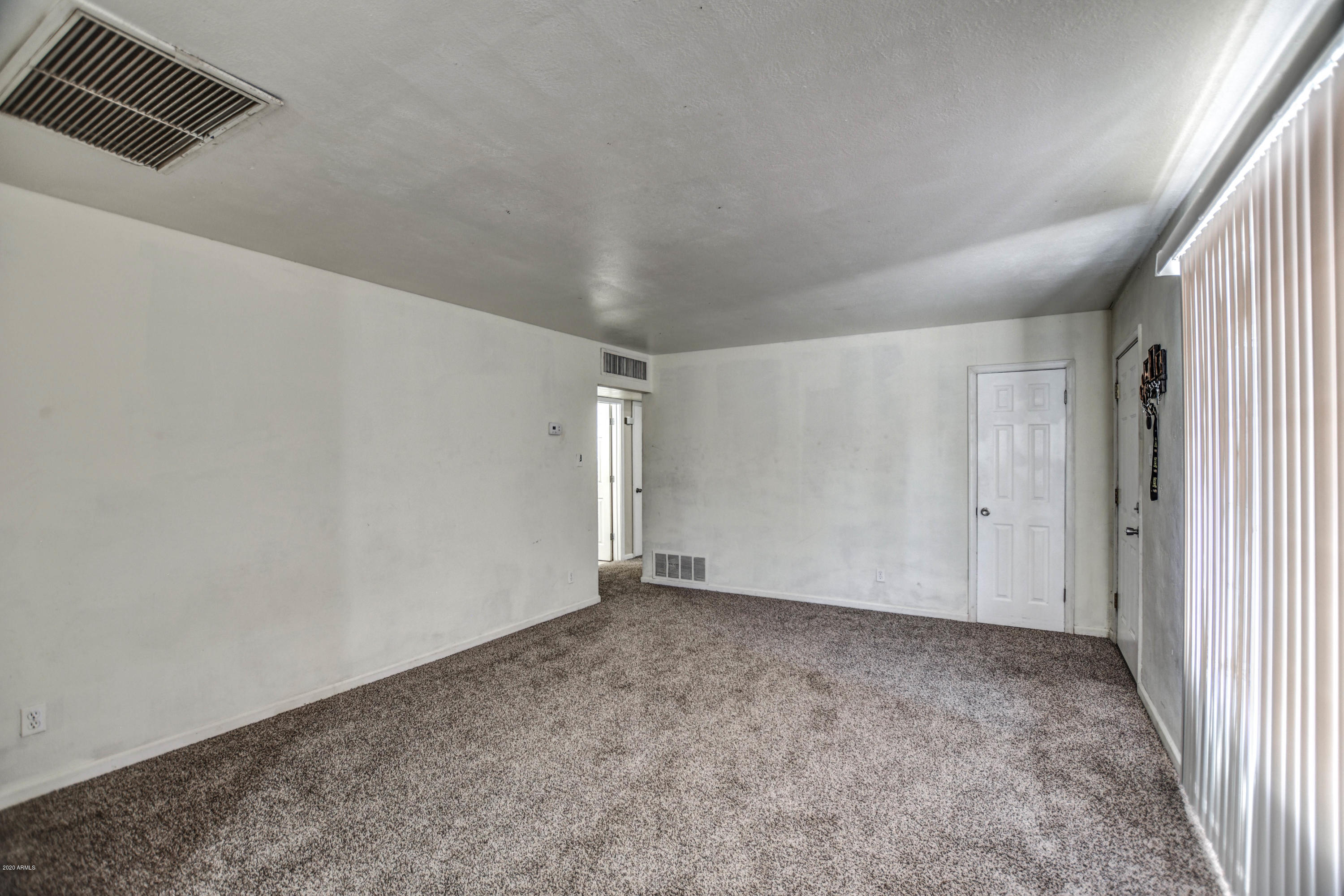 3242 West Roma Avenue Phoenix, AZ 85017 - Photo 6 of 42 LIVING 4