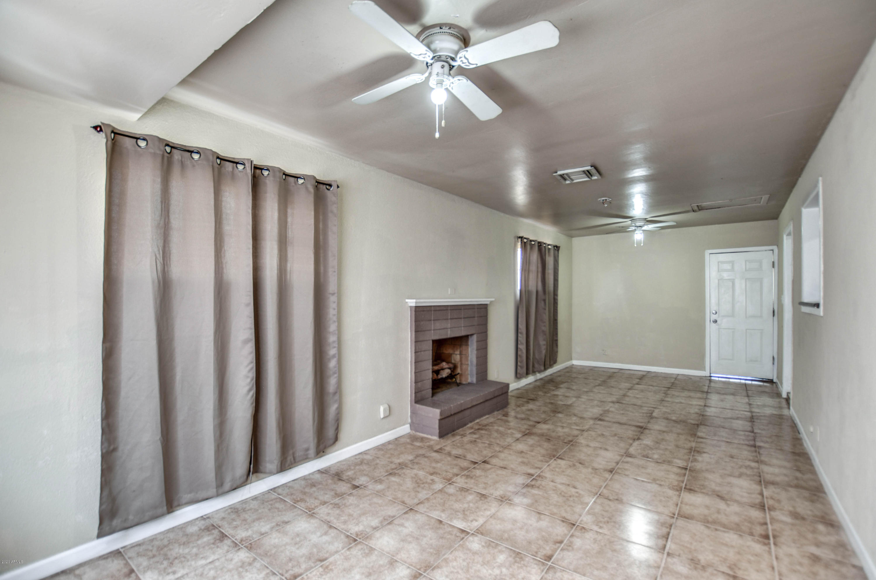 3242 West Roma Avenue Phoenix, AZ 85017 - Photo 10 of 42 FAMILY 4