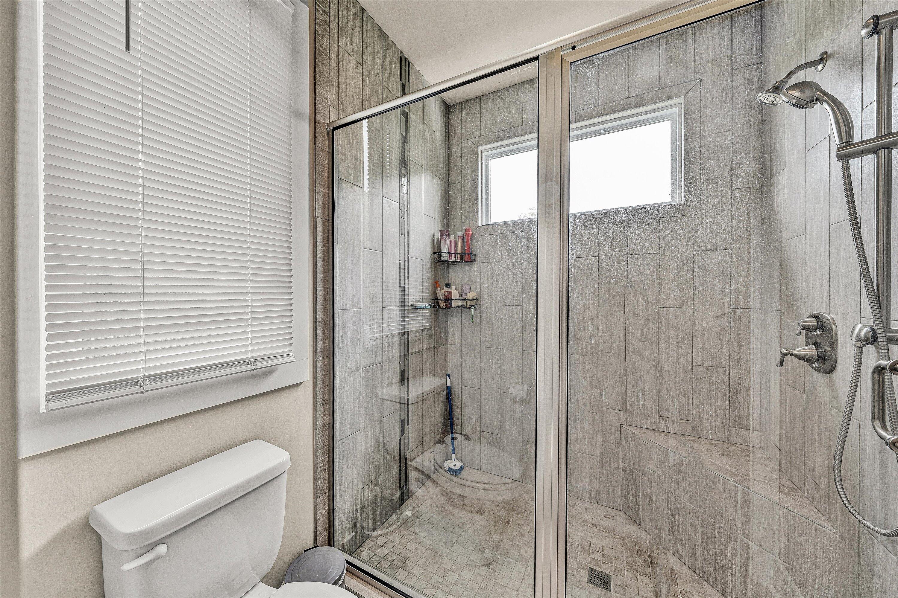 2750 McVitty Road Roanoke, VA 24018 - Photo 25 of 55 25-DSC00205
