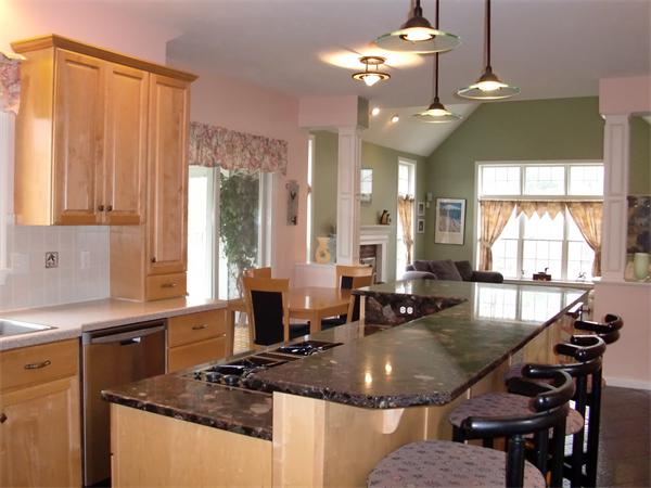 35 Plantation Road Mansfield, MA 02048 - Photo 8 of 30 Gallery Image 8
