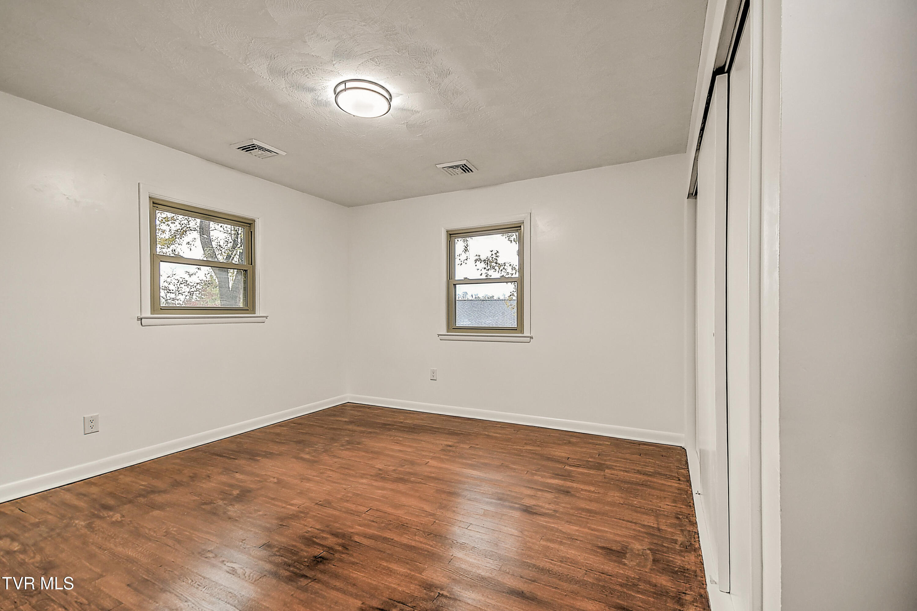 425 Seminole Road Bristol, VA 24201 - Photo 26 of 45 425 Seminole KB-35