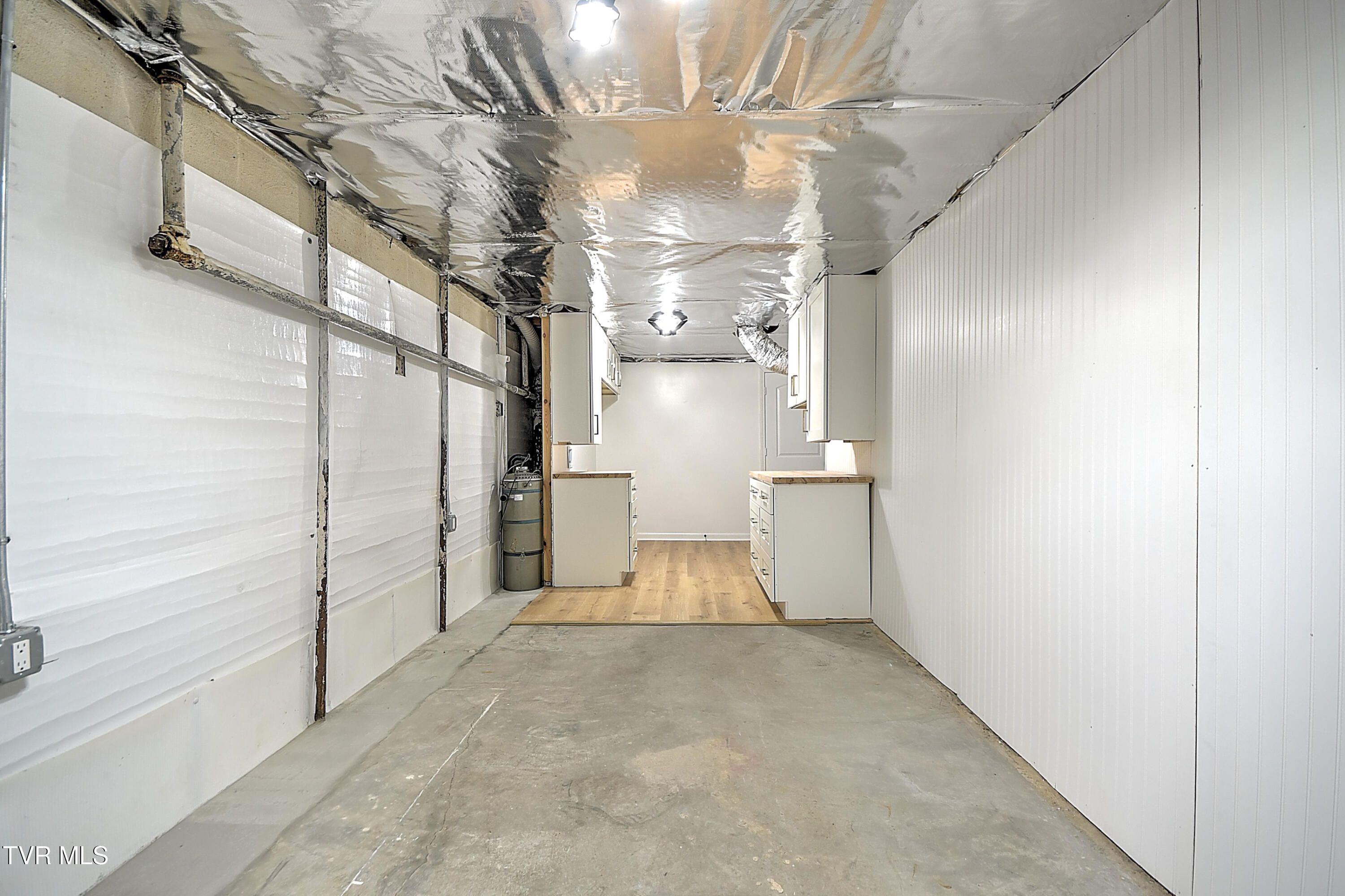 425 Seminole Road Bristol, VA 24201 - Photo 33 of 45 425 Seminole KB-42