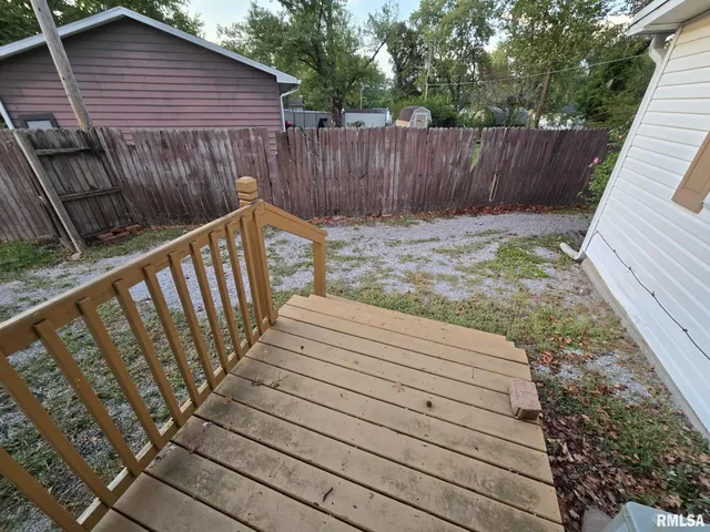 $183,900 | 12152 East Meadows Drive, Mount Vernon, IL 62864