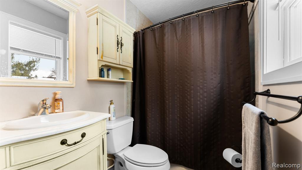 19750 Ivey Road Chelsea, MI 48118 - Photo 22 of 45 Gallery Image 22
