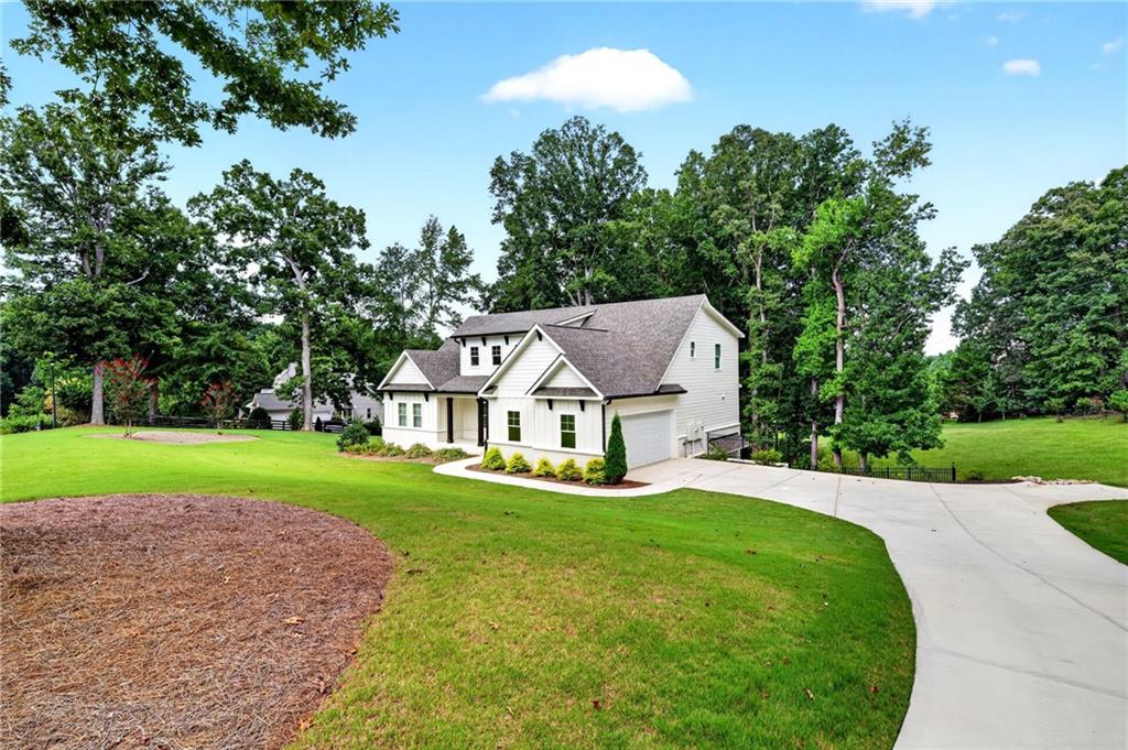 727 Old Collins Road Hoschton, GA 30548 - Photo 5 of 77 Gallery Image 5