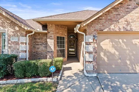 a view of a entryway door of the house