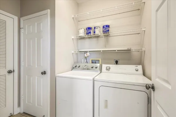 $2,550 | 3570 Four Oaks Boulevard, Tallahassee, FL 32311