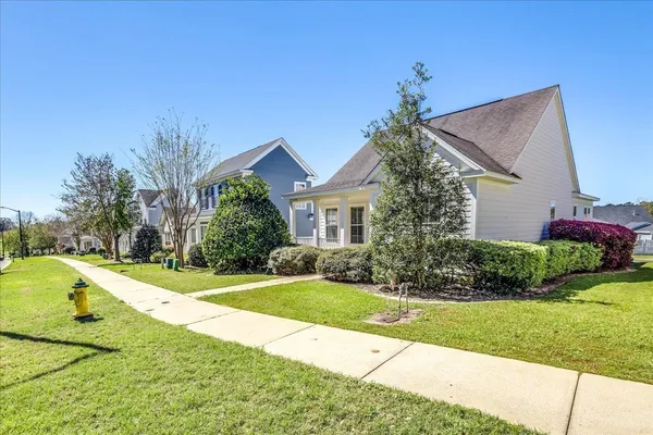 $2,550 | 3570 Four Oaks Boulevard, Tallahassee, FL 32311