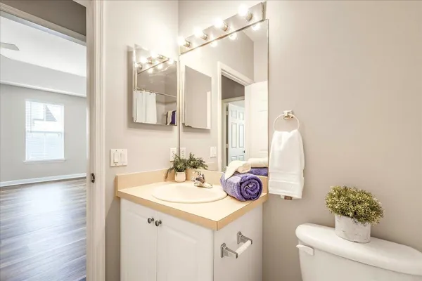 $2,550 | 3570 Four Oaks Boulevard, Tallahassee, FL 32311