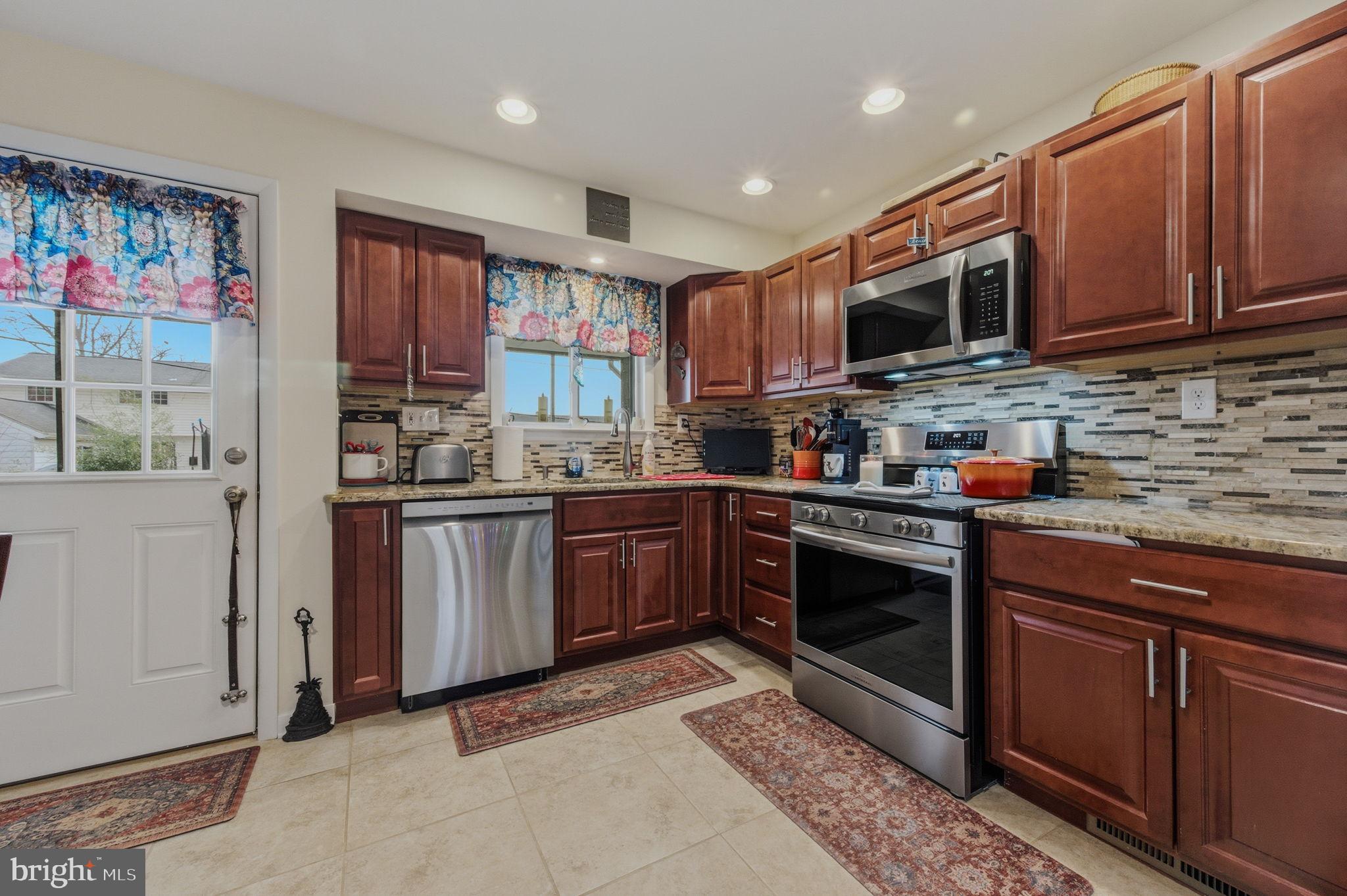 2604 Faulkland Road Wilmington, DE 19808 - Photo 8 of 33