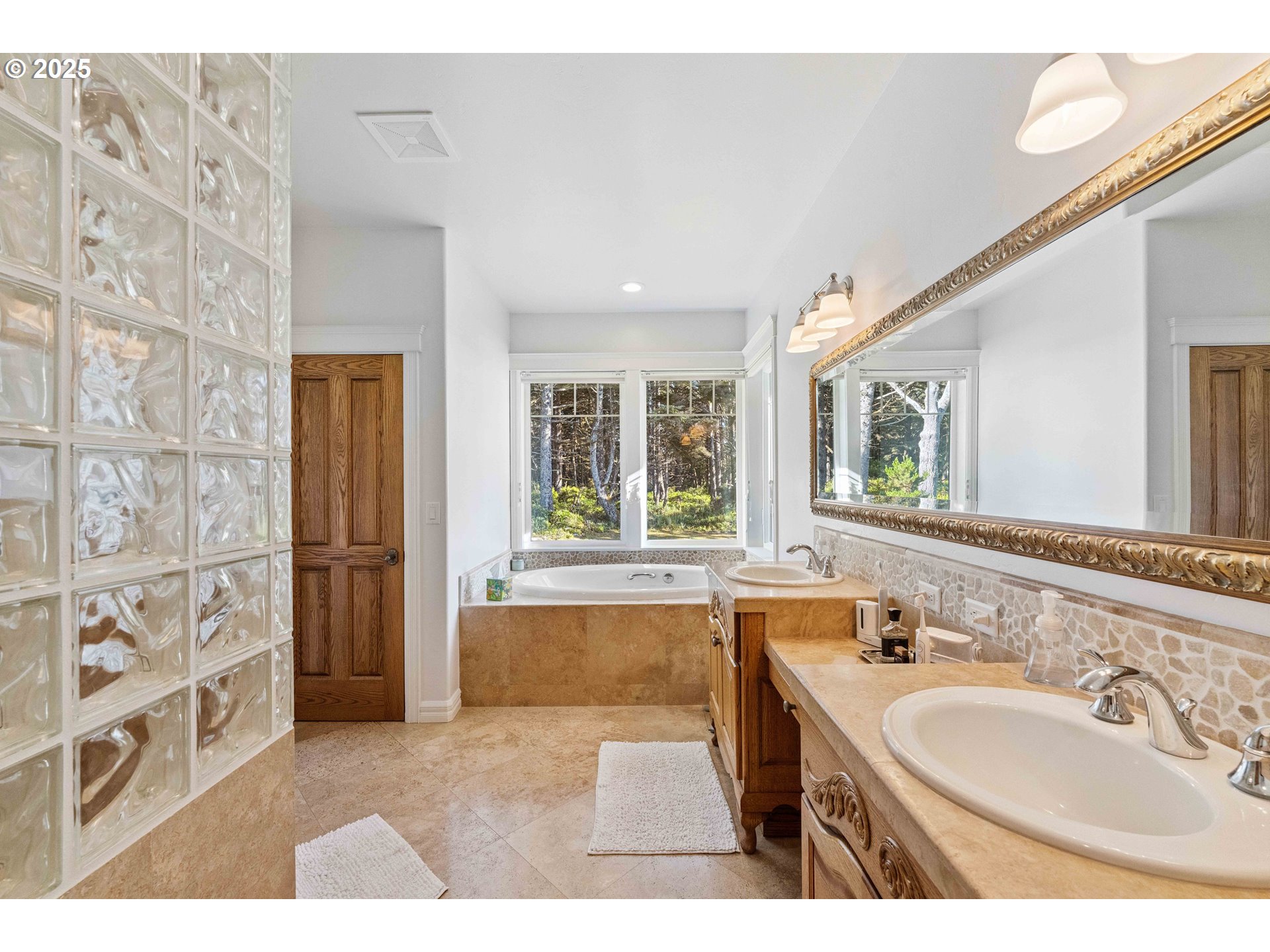 88248 Tokyo Lane Bandon, OR 97411 - Photo 23 of 48