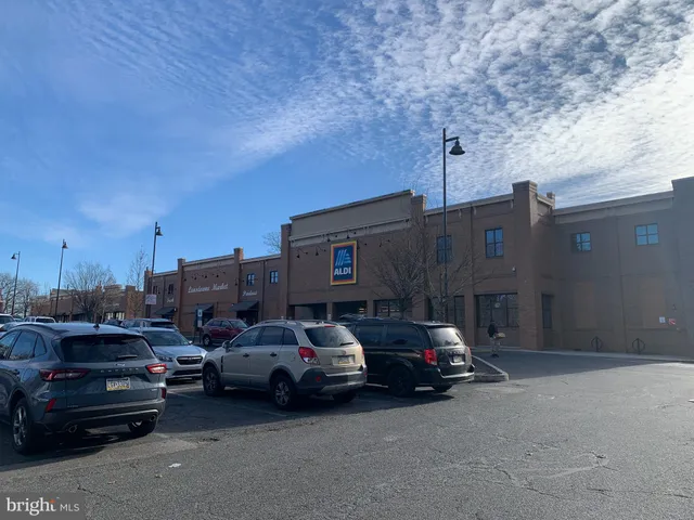 $130,000 | 80 West Baltimore Avenue, Unit C607, Lansdowne, PA 19050