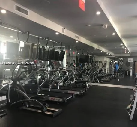 $2,900 | 435 21st Street, Unit 308, Miami Beach, FL 33139