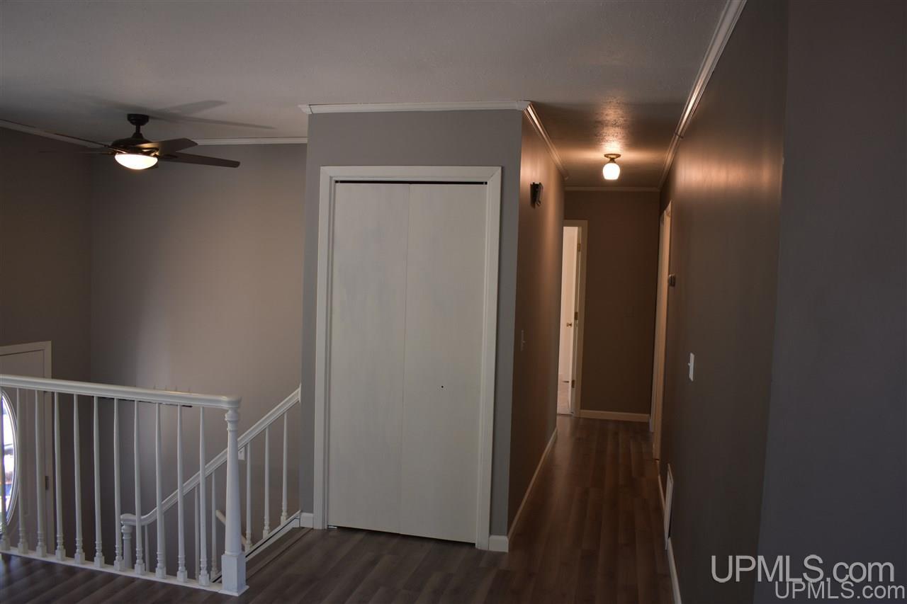 820 Willow Road Marquette, MI 49855 - Photo 7 of 20 Gallery Image 7