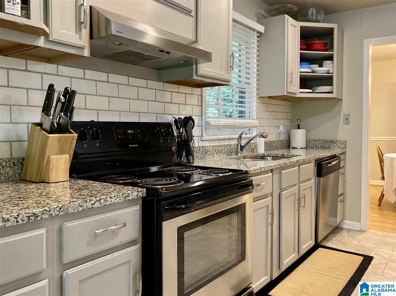907 Columbiana Road Birmingham, AL 35209 - Photo 15 of 34
