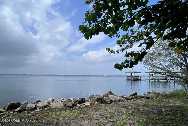 $3,500 | 10620 South Tropical Trail, Merritt Island, FL 32952