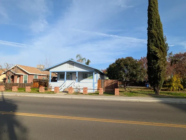 $225,000 | 512 Sunset Street, Coalinga, CA 93210