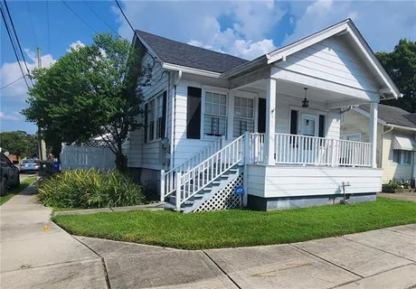 $2,000 | 7 Melodia Court, New Orleans, LA 70125