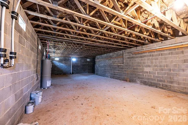 $359,900 | 1314 39th St Circle Southwest, Hickory, NC 28602