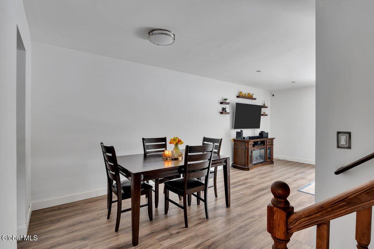 95 Ridgewood Terrace Albany, NY 12203 - Photo 11 of 43 54