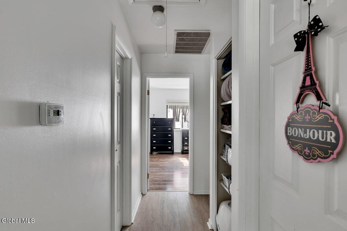 95 Ridgewood Terrace Albany, NY 12203 - Photo 29 of 43 38