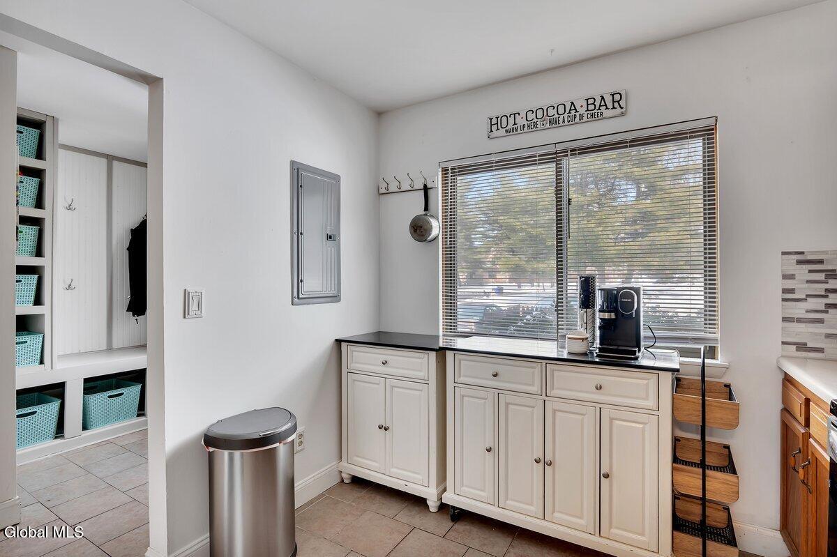 95 Ridgewood Terrace Albany, NY 12203 - Photo 8 of 43 20