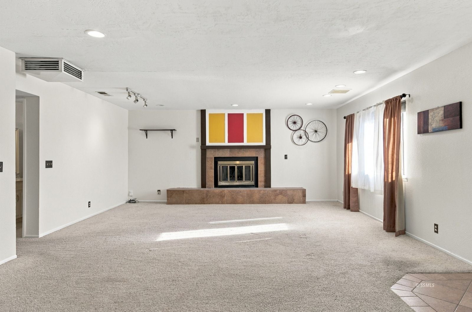 304 South Lincoln Street Ridgecrest, CA 93555 - Photo 7 of 31 Gallery Image 7