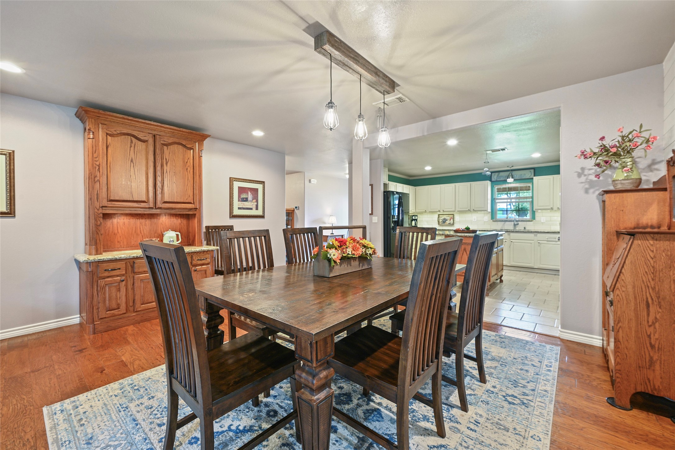 3917 Winding Road Hearne, TX 77859 - Photo 8 of 36