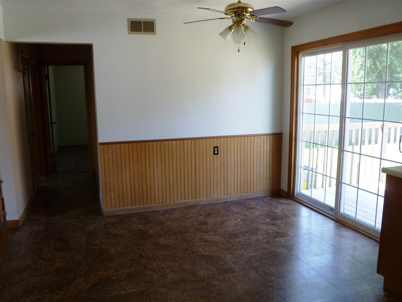 724 Hartzell Road New Haven, IN 46774 - Photo 6 of 11 Gallery Image 6