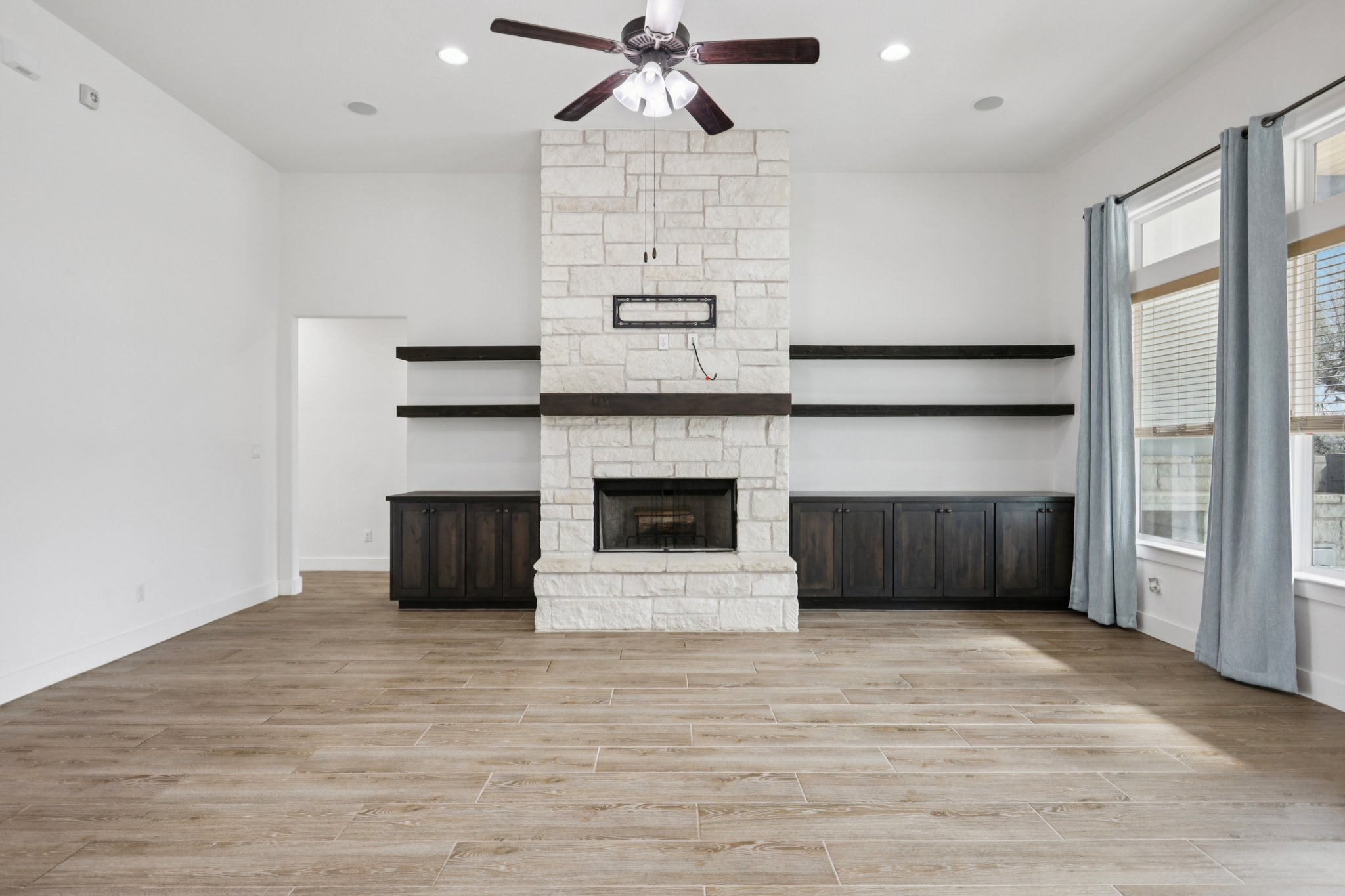 112 Red Mulberry Way Leander, TX 78641 - Photo 8 of 39