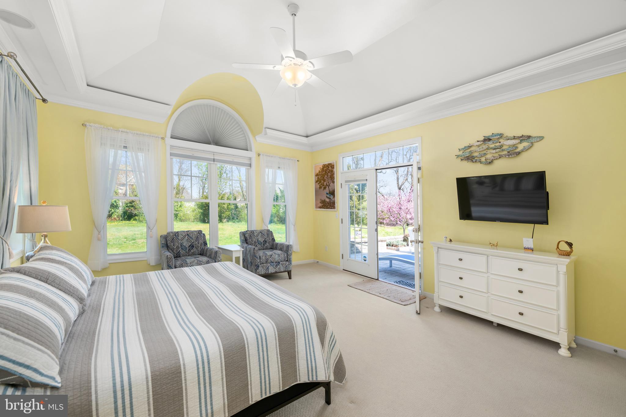 16620 Shoal Road Lewes, DE 19958 - Photo 14 of 60 Sun-filtered Primary Suite w/eyebrow window