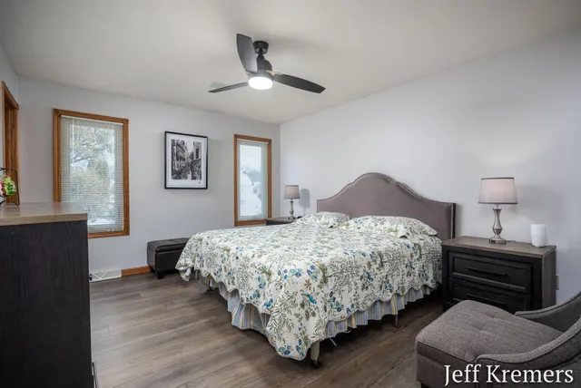 $484,900 | 2713 Gullmont Drive Southwest, Wyoming, MI 49418