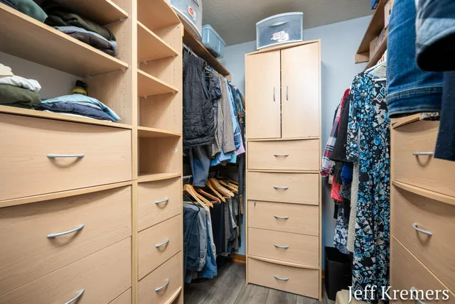 $484,900 | 2713 Gullmont Drive Southwest, Wyoming, MI 49418