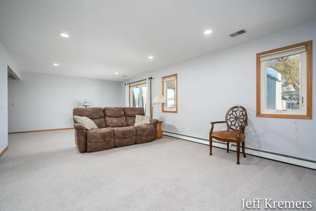 $484,900 | 2713 Gullmont Drive Southwest, Wyoming, MI 49418