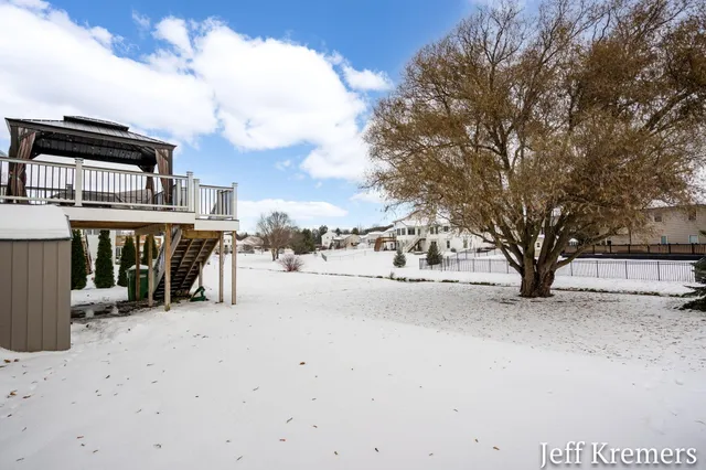 $484,900 | 2713 Gullmont Drive Southwest, Wyoming, MI 49418